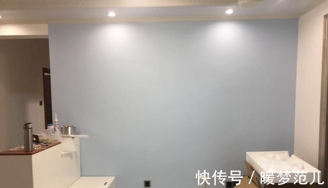 装修|老婆坚持全屋刷乳胶漆,效果反而简洁大方,唯一遗憾是吊顶太压抑