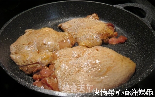 八角|在家不知道吃什么,香煎鸡腿,跟我学这道菜让你吃到撑