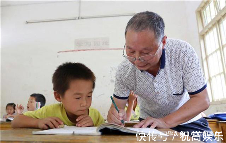 辅导|“为啥判我儿子错”,小学生“11-4=7”被老师打叉,家长不服质问