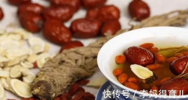 血液|经常凌晨三、四点钟醒来?或是肝血不足,中医1招调气血,治失眠