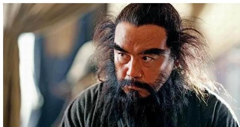 关羽杀死|三国号称万人敌的五个人,其中3个惨死,一个人被另外一个秒杀