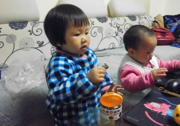 积食|孩子积食爱“趴睡”儿科医生这4个原因没跑，家长别不在乎