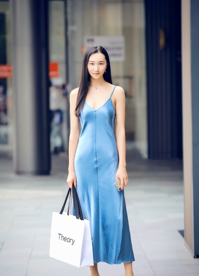 超高|街拍颜值超高的美女小姐姐,每一位都有大长腿