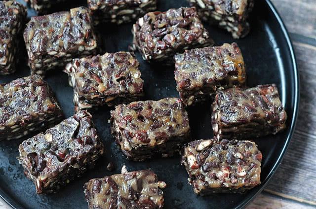 自从知道红豆还能如此做，我家一年四季没断过，绵糯清爽，特香！