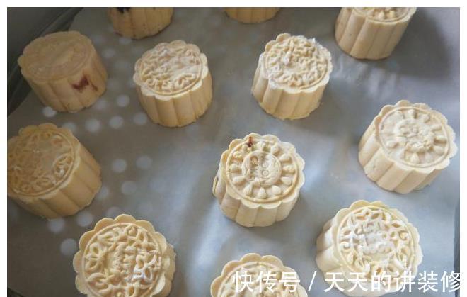 制作过程|不用烤箱蒸出来的南瓜月饼,无油少糖不上火,老人孩子吃更健康