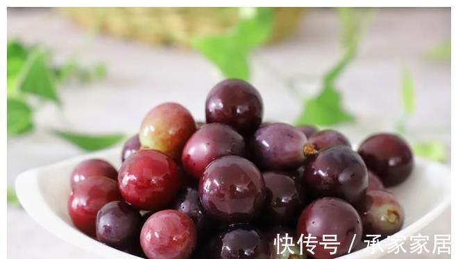 葡萄|清洗葡萄小妙招，学会正确方法，干净又卫生，葡萄皮都能一起吃