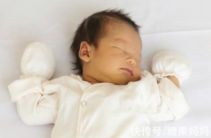 婆婆和妈妈|新生儿在“月子里”很好带，是宝贝给妈妈的礼物，哭闹也许有苦衷