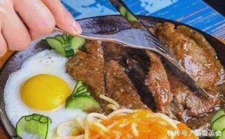 鸡蛋|为何牛排旁有“生鸡蛋”?不懂别瞎吃,免得被服务员“另眼相看”