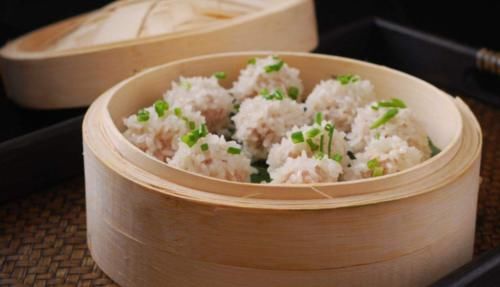  水分|1根萝卜，1碗糯米，不需一滴油，太好吃了，晶莹剔透，软糯鲜香