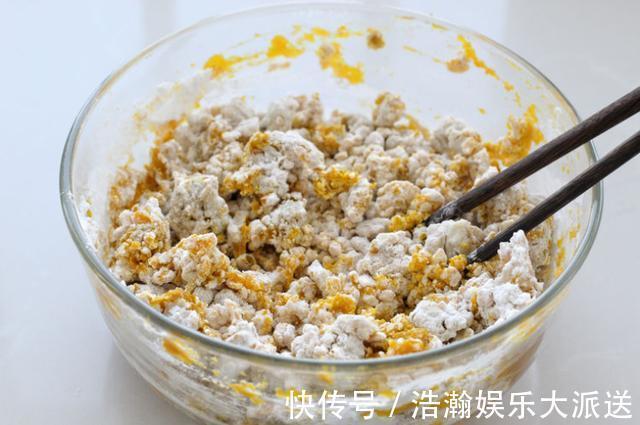 怎样做出完美的南瓜饼不油炸金黄软糯更有营养，孩子还爱吃