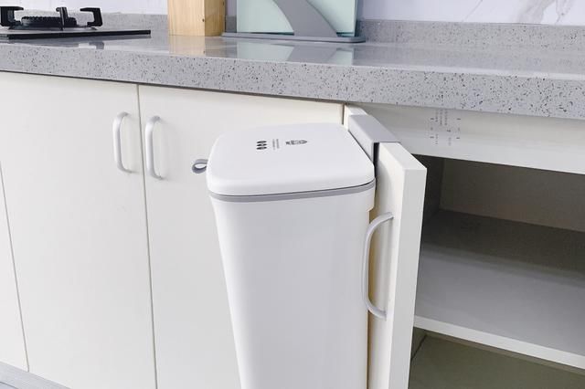 以前不懂,瓶瓶罐罐堆灶台!其实厨房早该这样弄,干干净净又精致