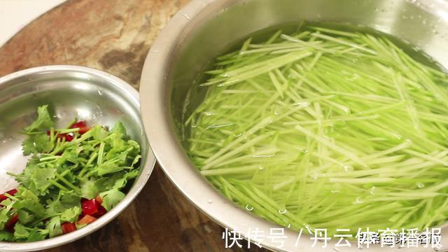 饭店|饭店的“凉拌萝卜丝”为啥好吃？看看都用的啥调料，开胃又解腻