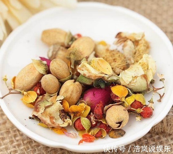 毒素|女生妇科炎症好烦人,白开水里加上它,帮你消炎抑菌排出体内毒素