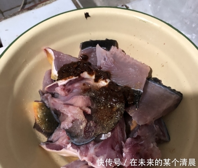 鱼烧豆腐,过年的大菜,高补钙,高营养