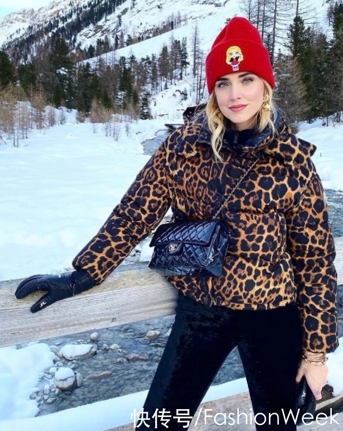 下半身|果然胖胖的面包羽绒服最保暖了，轻松减龄，穿出少女感