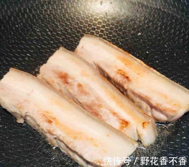 从冰箱拿出的冻肉,千万别加水泡,教你一妙招,吃起来跟鲜肉一样