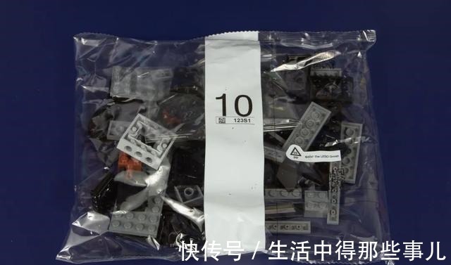羽毛|乐高哈利波特76391霍格沃茨经典藏品开箱评测!