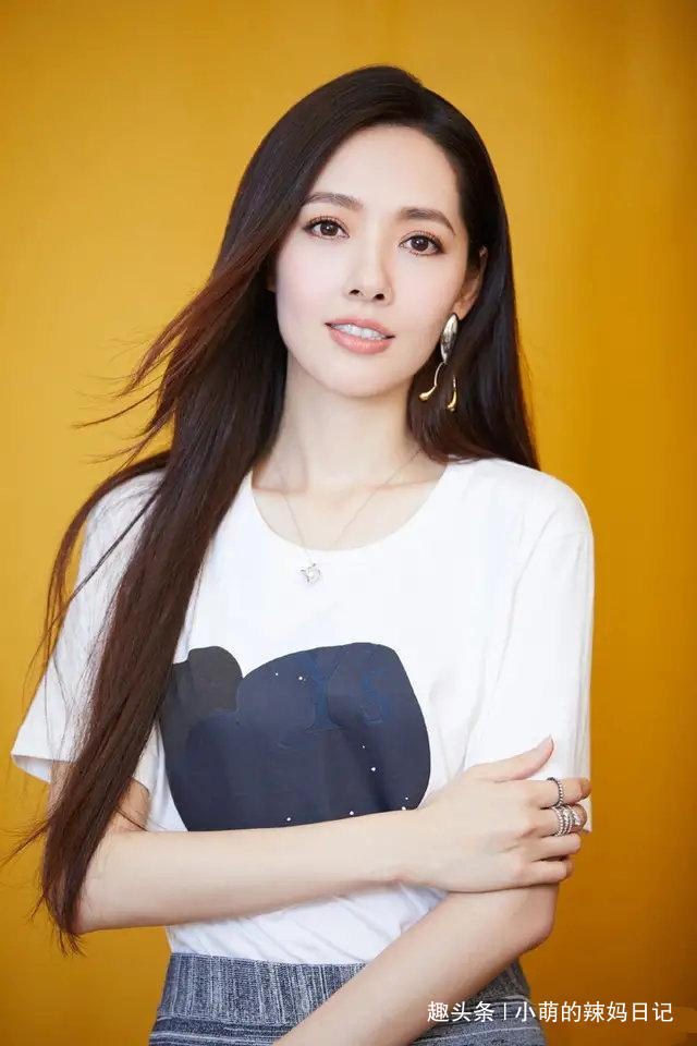 大卷 不管你是奔几十的女性,这4种“显老”发型最好别剪,难看又老土