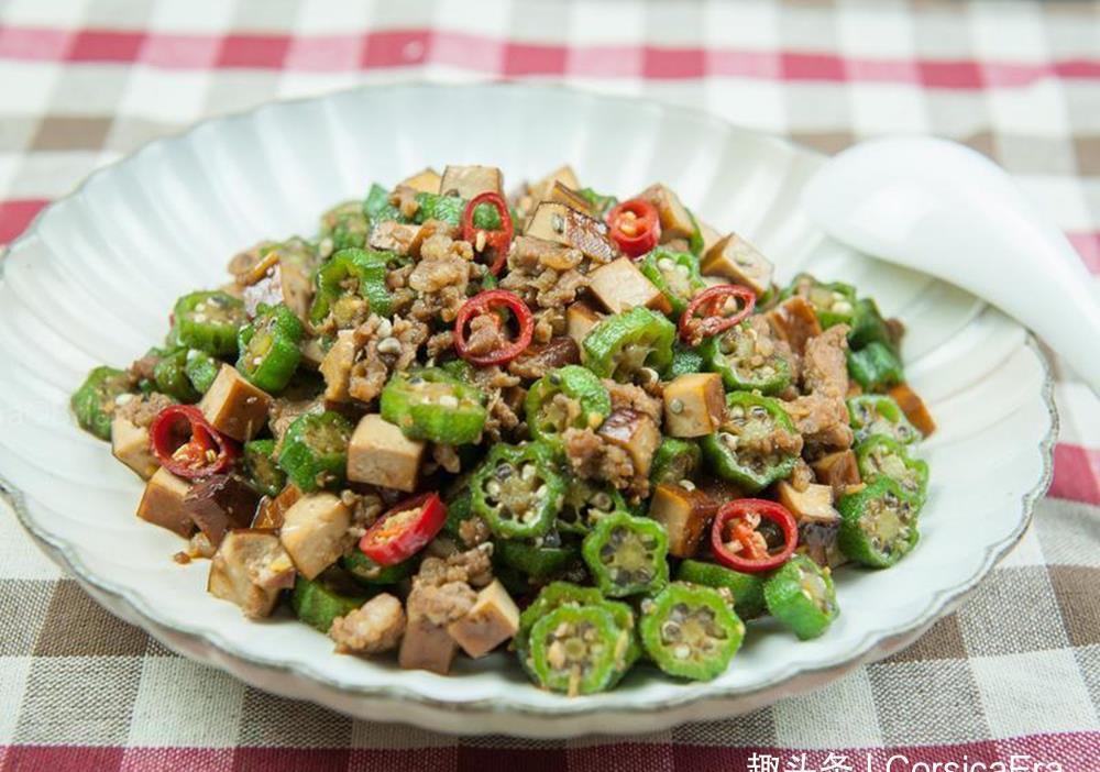 晚间新闻|难怪你做的秋葵太难吃了，第一步就错了，教你一招，脆嫩又入味