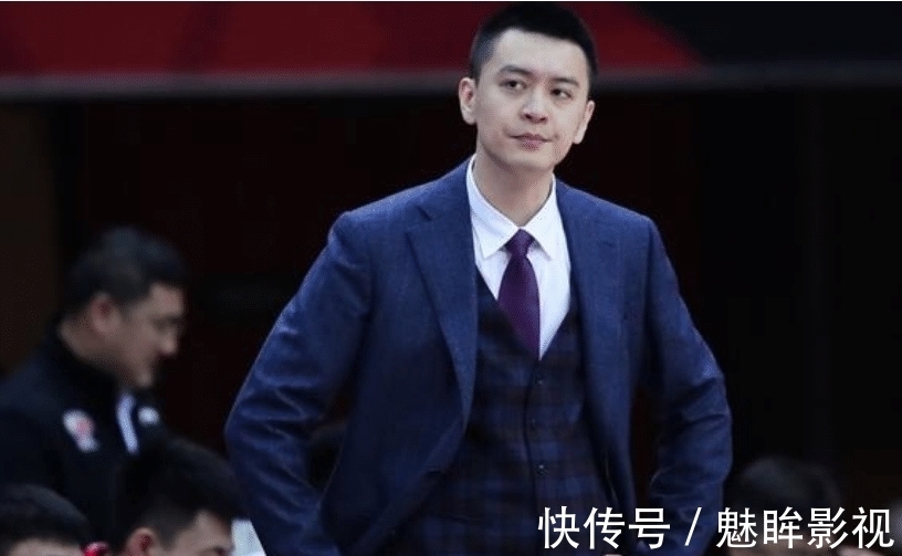 d类|李洪庆做出重大决定,周琦重返CBA再生变,杨鸣压哨得偿所愿