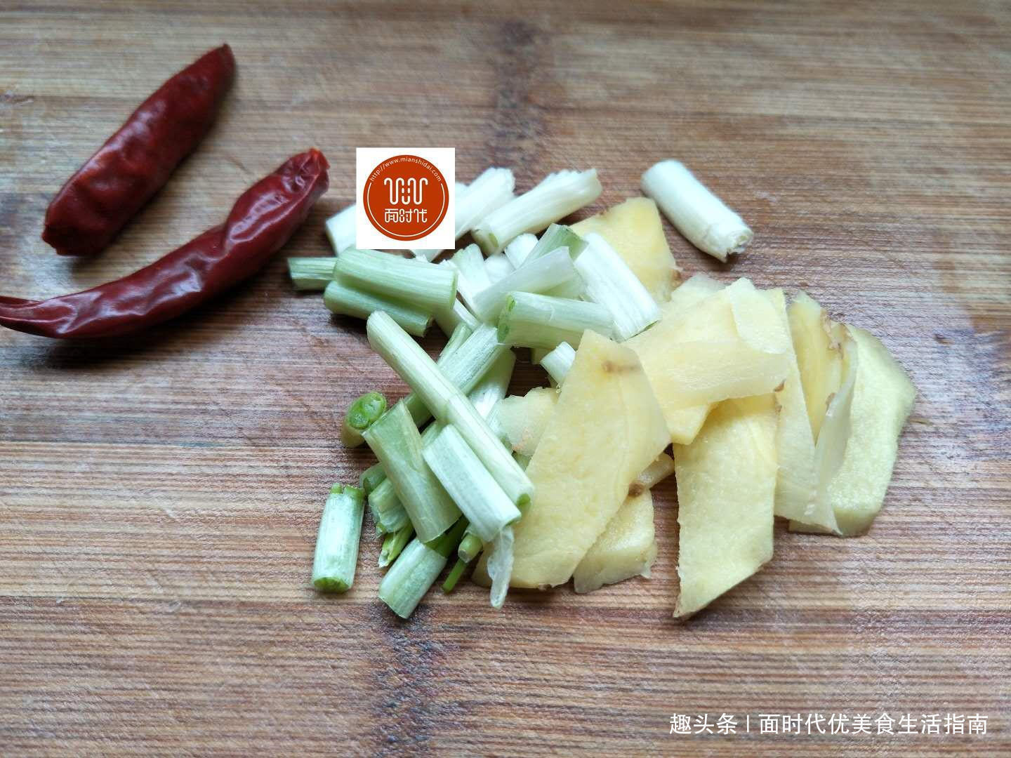 夏天的当家菜，我家每周做一次，每次一大锅都吃光，百吃不厌！