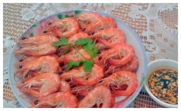 不论煮什么虾，万万不可直接下锅，没了这1步，虾肉怎么做都腥