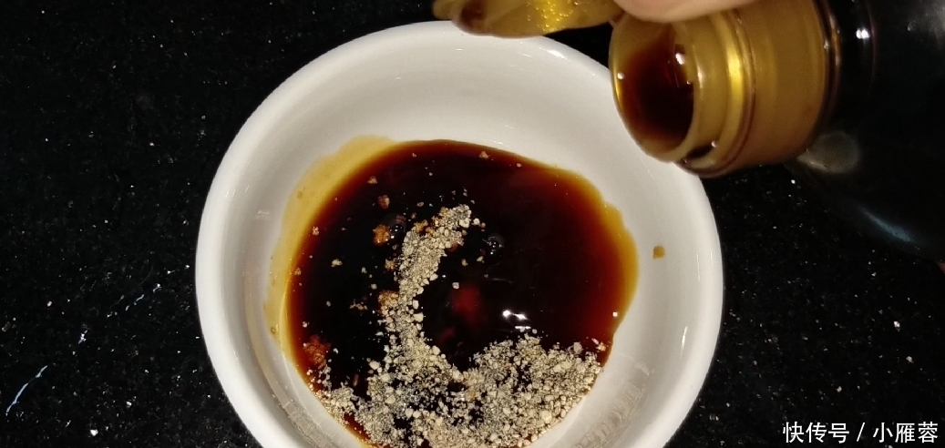 美味|爱吃鱼的收藏喽,学会鱼肉一个特色做法,简单美味,出锅太漂亮了