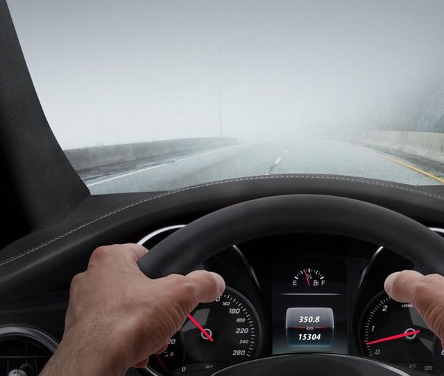 车玻璃有雾气怎么处理？教你4点，遇到雾气不用再犯愁