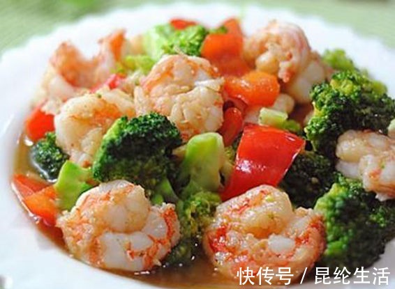 炖鱼|美食看看家常炖鱼，豆腐脑，虾仁炒西兰花，蒜香排骨的做法