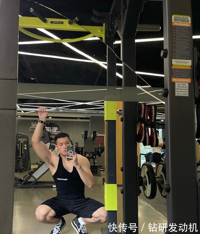 训练|又壮又帅的肌肉小哥,练就霸气麒麟臂,荷尔蒙爆棚,男友力十足!