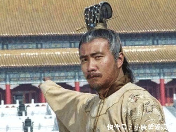 朱元璋|朱元璋去拜佛，问“我需要下跪吗？”方丈说了4字保住一寺性命