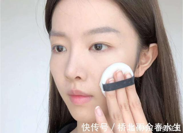 眼部|为什么刚化完妆的时候挺好,过了一两个小时之后就和没化妆一样?