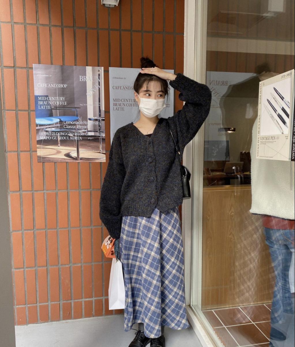 早春穿搭少不了毛衣!教你这么去搭配,让你秒变温柔韩系小姐姐