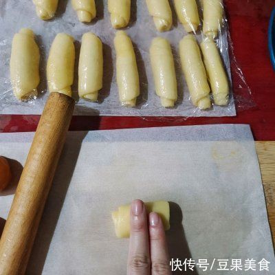 蛋黄酥|灿如金牌の蛋黄酥 酥到掉渣