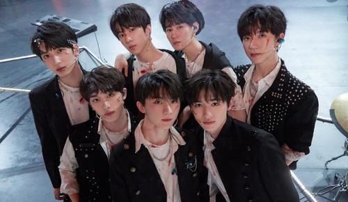 《王牌6》时代少年团口碑翻车，霸占话筒却猜不出歌，被嘲资源团