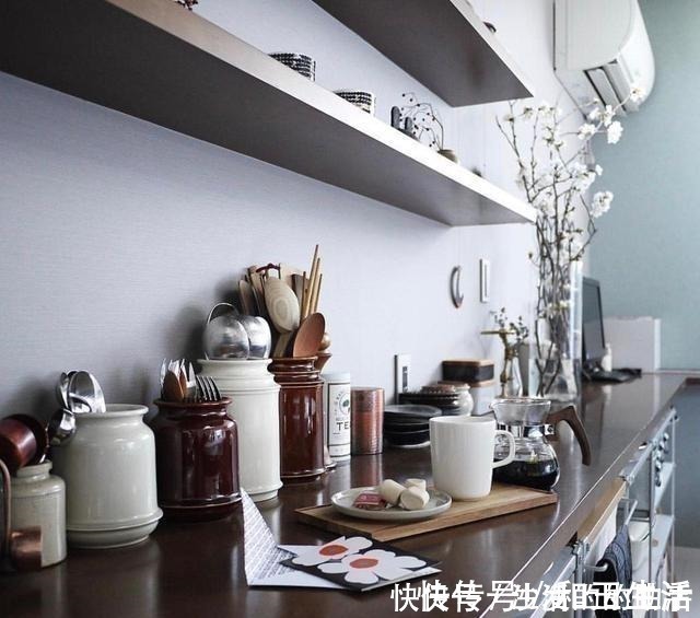 收纳|她家的厨房,井井有条,每个家居细节都处理得细致周到,受益匪浅!