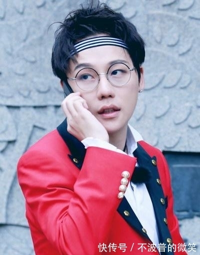 劉維熱搜榜排名直線上升!但是做自己才是最快樂的!