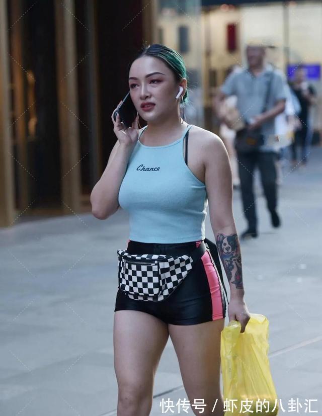 秋装|凉风秋装，柔和的针织衫与修身裤搭配，简约显身