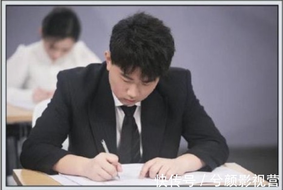 令人心動的offer3開播-講述醫(yī)學(xué)生們持證上崗的故事