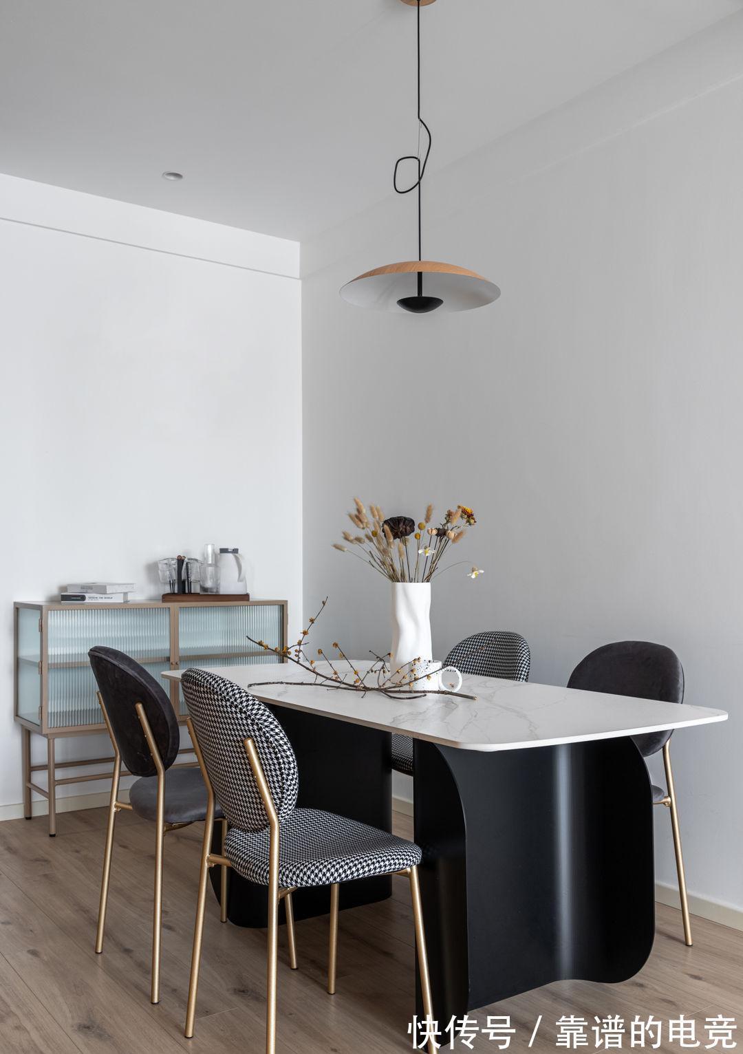 家居|69平方,一人居,不过度装修很明智,室内到处都是暖暖的,很温馨