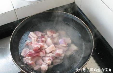 红烧肉一炒就柴?因为你只傻傻焯水!缺少“1步”,难怪不香不嫩