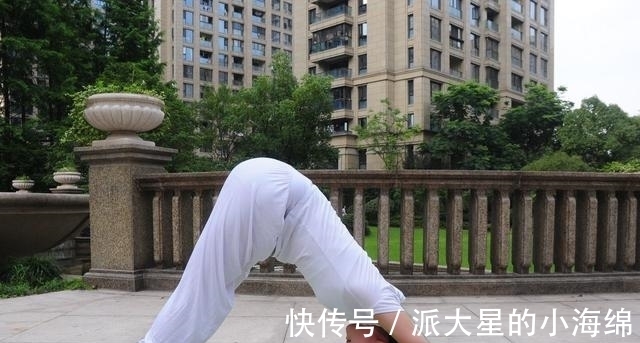 养心|90后美女导游,工作之余,练习瑜伽,一招一式很专业