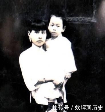 徐志摩孙女回乡参观故居,为何对着张幼仪画像半晌无语