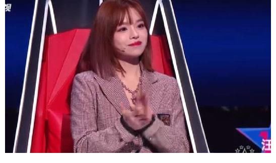 张碧晨|杨坤声称好声音没戏了 好声音悄然变味 导师变8个多少有点酸呢