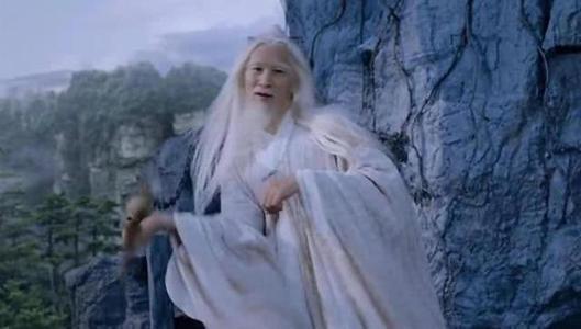 小龙女|笑傲江湖中,此人是杨过、小龙女传人,实力远胜风清扬,是东方不败师傅