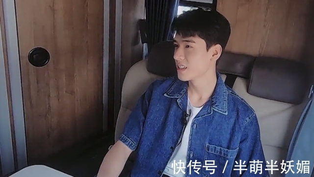 丁真|《中餐厅5》龚俊点评嘉宾,对周也和姚安娜的评价,尽显高情商