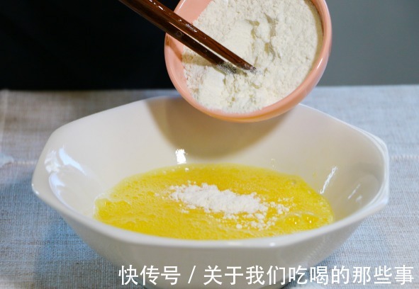 鲜香|豇豆新吃法,不拌也不炒,简单2步就出锅,鲜香软嫩,健康不油腻