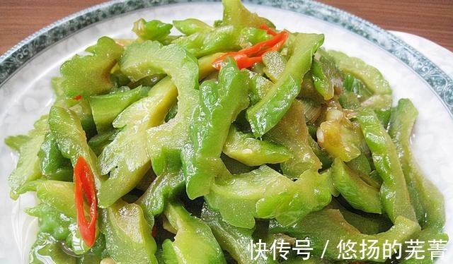 清炒苦瓜|经典小炒菜清炒苦瓜，味道清爽，去火解腻，居家常备菜！
