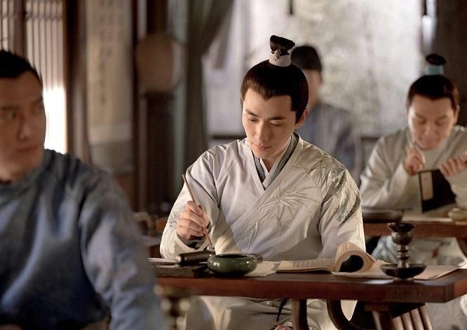 一樵夫出上联此木为柴山山出,秀才冥想一夜妙对下联,你会吗