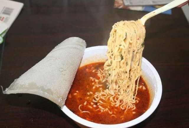 薯片|最容易让人发胖的三种食物,如果想要瘦下来,就要远离了